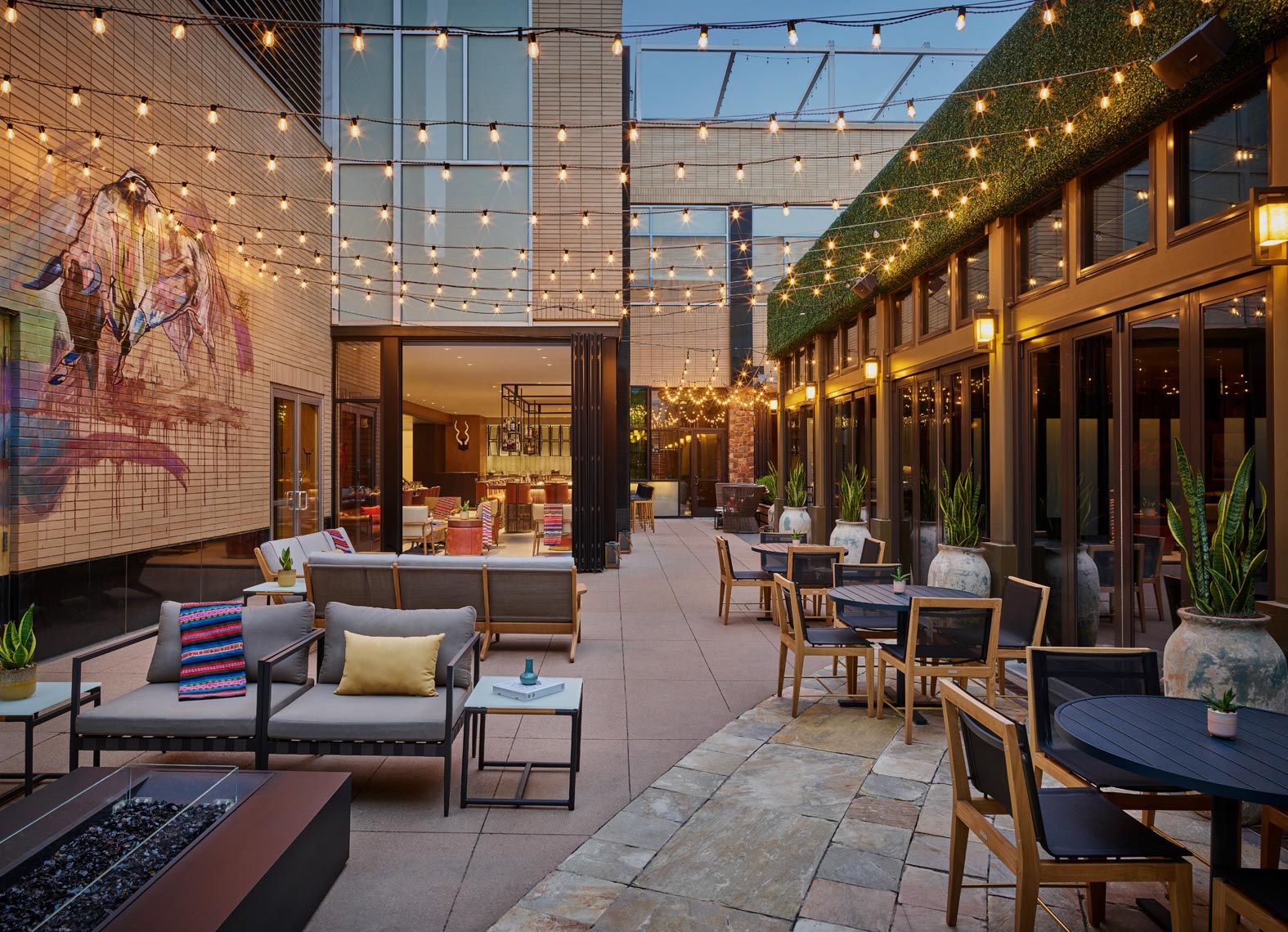 jw_DENJW_toro_patio_32277-1